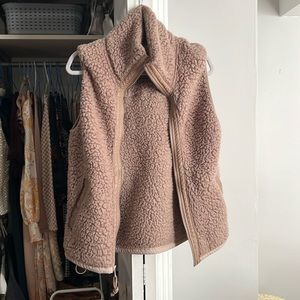 Abercrombie fleece Sherpa vest NWOT